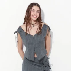 Women's Button-Down Shirt - Wild Fable™ Gray Striped 5 Women's Button-Down Shirt - Wild Fable™ Gray Striped -Wild Fable™ GUEST db223c90 d688 4895 92ba e276ba9ac8ee